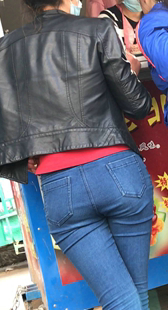 超紧蓝牛熟女宽臀