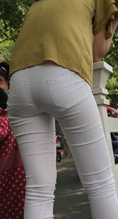 性感白裤丰满翘臀