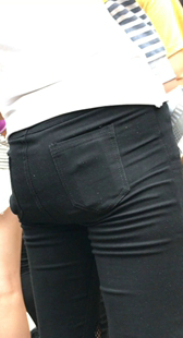 紧身打底裤紧臀熟女