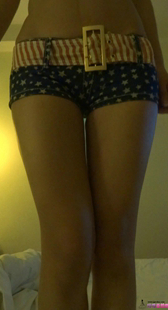 【xiao56】小爱美女星星图案超短热裤视频