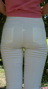 【xiao67】白色紧身裤美女视频