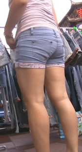 卖牛仔裤的兰热牛