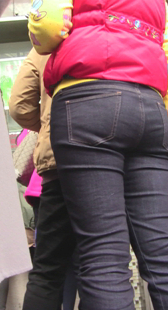 紧身黑牛包臀重口味少妇