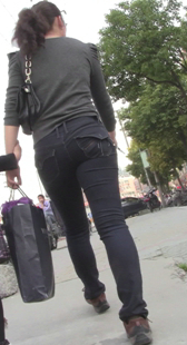 左手一个囡右手一个囡