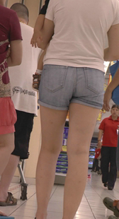 超市包臀牛仔热裤