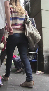 包臀牛仔裤洋妞