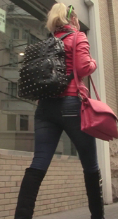 超紧黑牛仔洋妞