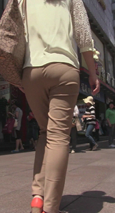 包臀黄裤美内痕