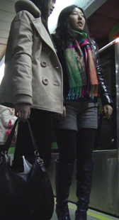 地铁风骚小少妇