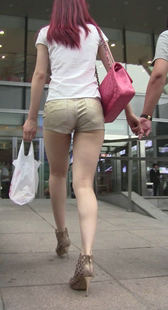 性感土豪金高跟骚货