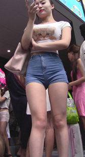 极品翘臀美三角美胸器美女