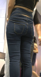 极品蛇腰大宽臀美女强