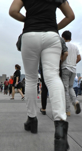 白紧布裤很会夹