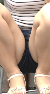 成熟少妇蓝牛三角特写