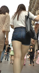 小妹如此大宽臀战斗力强