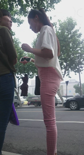 性感花格长裤夹成这样