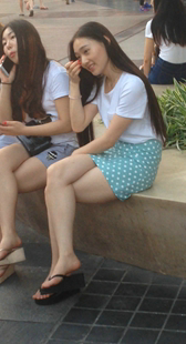 包臀大美女来争艳