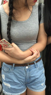 胸器宽三角熟女