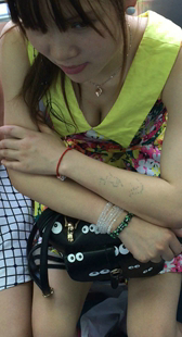 妹子波涛汹涌胸器诱惑