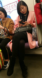 地铁黑丝袜拍摄