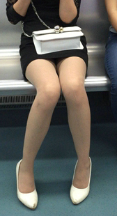 漂亮肉丝白高MM这美腿真受不了