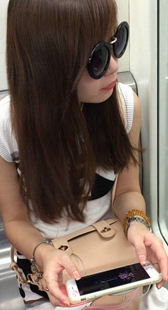 街拍漂亮美腿MM