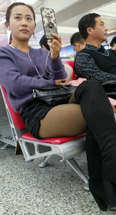 黑色丝袜黑色高筒靴漂亮美女