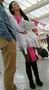 黑色丝袜高靴极品长腿短裤少妇