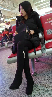 极品长腿黑色丝袜高靴少妇