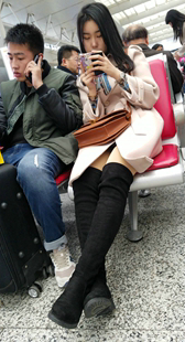 黑色高筒鞋极品长发美女