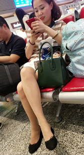 街拍条纹连衣裙肉丝美妇