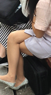 街拍肉丝高跟MM