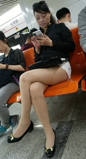 白色热裤肉丝黑高