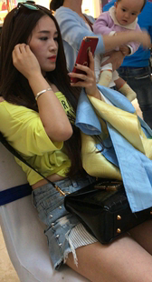 性感坡高跟热裤辣妈