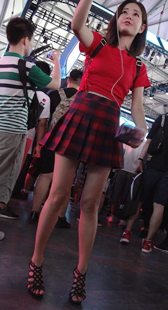 性感短裙大长腿长发美女