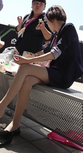 深蓝色制服性感长腿OL