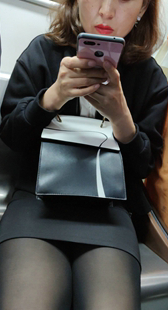 黑色包臀短裙黑丝OL熟女