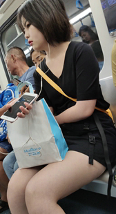 性感漂亮短发小姐姐