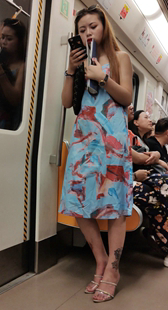 连衣长腿高跟极品身材美女