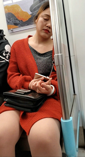 有心事的少妇太累了