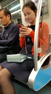 黑色丝袜连衣裙职场女性