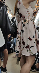 连衣短裙性感高跟美腿大胸美妇