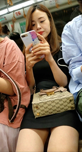 黑色连衣短裙肉丝少妇