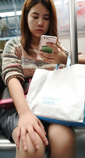 灰色短裙肉丝OL美妇