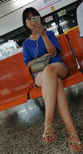 牛仔热裤蓝美女性感大腿