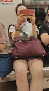 包臀短裙肉丝美腿OL