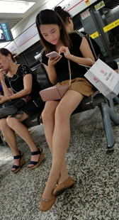 极品肉丝长腿漂亮美女