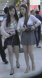 性感风骚两包臀少妇