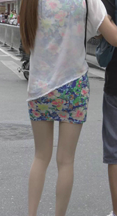 肉丝包臀细腿美女真勾引人