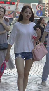 风格迥异的三个美女你喜欢哪个